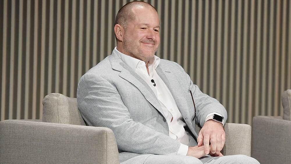 ऐपल के चीफ डिजाइन ऑफिसर Jonathan Ive ने दिया इस्तीफा, कंपनी को 9 बिलियन डॉलर का हुआ घाटा ऐपल के चीफ डिजाइन ऑफिसर Jonathan Ive ने दिया इस्तीफा, कंपनी को 9 बिलियन डॉलर का हुआ घाटा