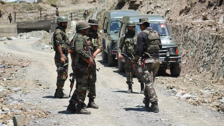 जम्मू-कश्मीर: गांदरबल में हिजबुल मुजाहिदीन के 2 आतंकी गिरफ्तार, 13 दिन से चल रहा था सेना का सर्च ऑपरेशन जम्मू-कश्मीर: गांदरबल में हिजबुल मुजाहिदीन के 2 आतंकी गिरफ्तार, 13 दिन से चल रहा था सेना का सर्च ऑपरेशन