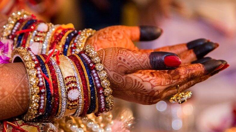 आंध्र प्रदेश: दुल्हन ने छुपाई अपनी जाति, आधार कार्ड में खुलासा होने पर दूल्हे ने शादी से किया इनकार