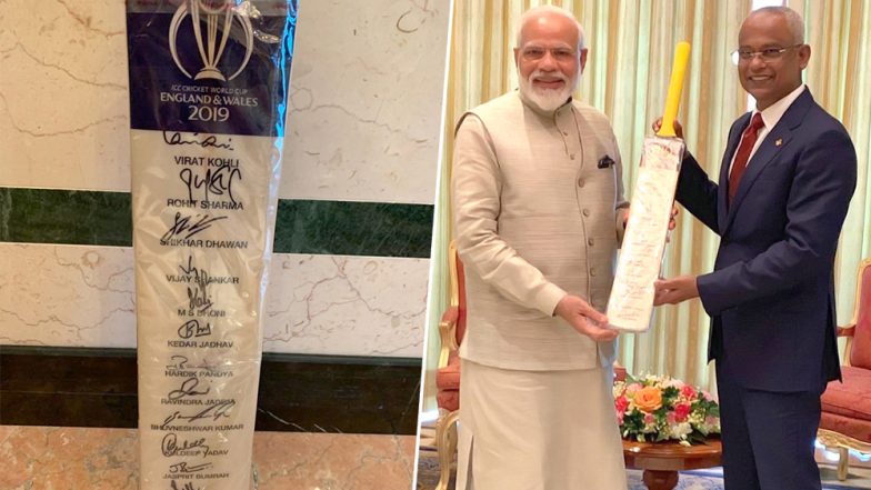 पीएम मोदी ने मालदीव के राष्ट्रपति को गिफ्ट किया टीम इंडिया का हस्ताक्षर वाला क्रिकेट बैट, देखें तस्वीर