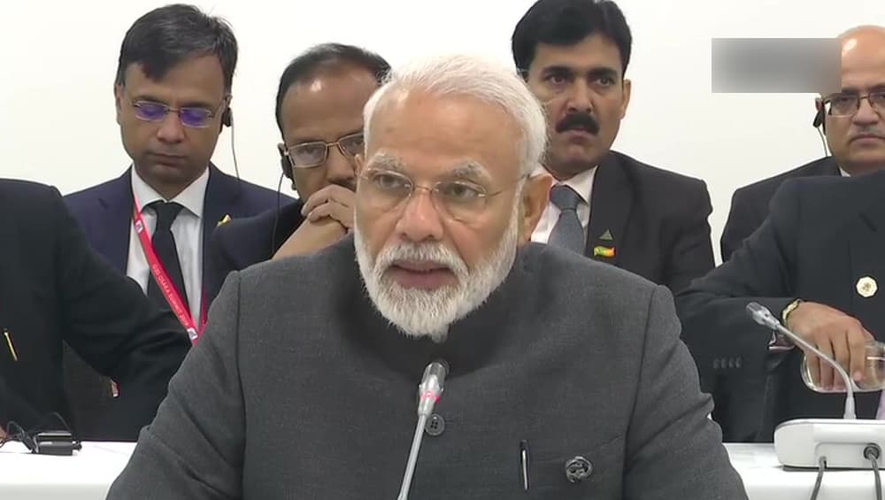 पीएम मोदी ने BRICS नेताओं के सामने किया आतंकवाद पर कड़ा प्रहार, तीन बड़ी चुनौतियों का बताया समाधान पीएम मोदी ने BRICS नेताओं के सामने किया आतंकवाद पर कड़ा प्रहार, तीन बड़ी चुनौतियों का बताया समाधान