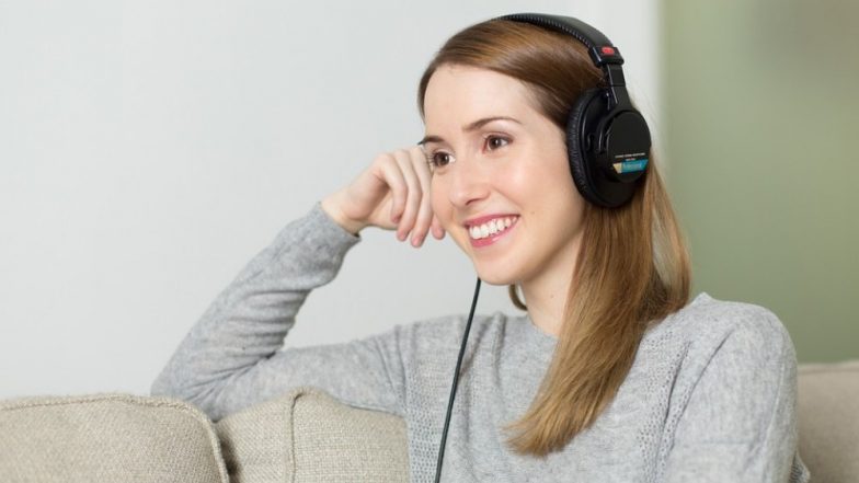 World Music Day 2019: संगीत सुनना है सेहत के लिए फायदेमंद, जानें इसके 5 लाजवाब फायदे