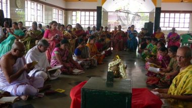 कर्नाटक: बारिश के लिए मंदिर में पूजा-अर्चना, भगवद् गीता के श्लोकों का पाठ करके भक्त कर रहे हैं प्रार्थना