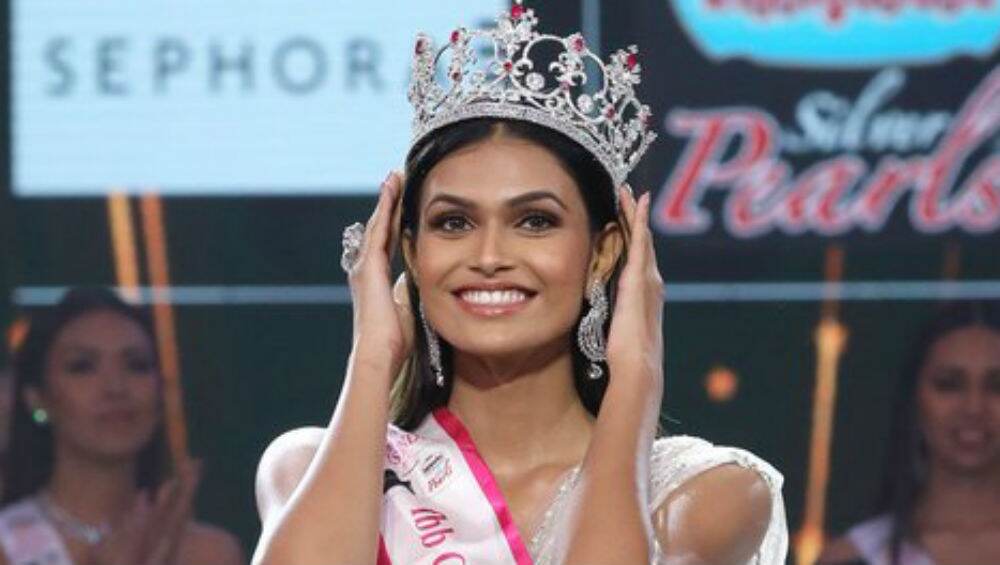 सुमन राव बनी फेमिना मिस इंडिया 2019 की विनर, ये रही इस सुंदरी की हाइट, शिक्षा और फोटोज समेत पूरी प्रोफाइल सुमन राव बनी फेमिना मिस इंडिया 2019 की विनर, ये रही इस सुंदरी की हाइट, शिक्षा और फोटोज समेत पूरी प्रोफाइल