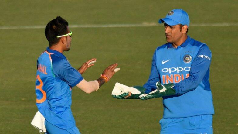 IND vs SA, ICC Cricket World Cup 2019: धोनी के हाथ से छूट गई थी गेंद मगर फिर भी कर दी लाजवाब स्टम्पिंग, देखें वीडियो