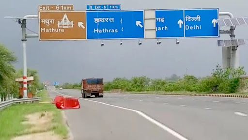 यूपी सरकार का बड़ा फैसला, आगरा-लखनऊ एक्सप्रेस वे पर बिना हेलमेट दो पहिया वाहनों की इंट्री बैन