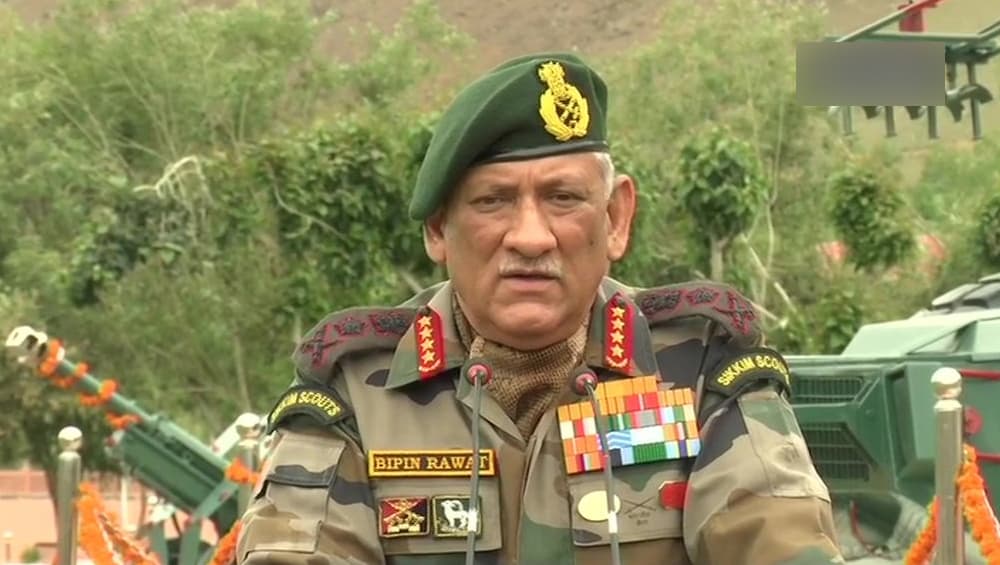 बालाकोट एयरस्ट्राइक के बाद पाकिस्तान से युद्ध के लिए पूरी तरह तैयार थी भारतीय सेना: बिपिन रावत बालाकोट एयरस्ट्राइक के बाद पाकिस्तान से युद्ध के लिए पूरी तरह तैयार थी भारतीय सेना: बिपिन रावत