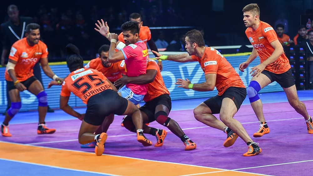 Pro Kabaddi League 2019: यू-मुंबा की विजयी शुरुआत, तेलुगू टाइटंस को हराया Pro Kabaddi League 2019: यू-मुंबा की विजयी शुरुआत, तेलुगू टाइटंस को हराया