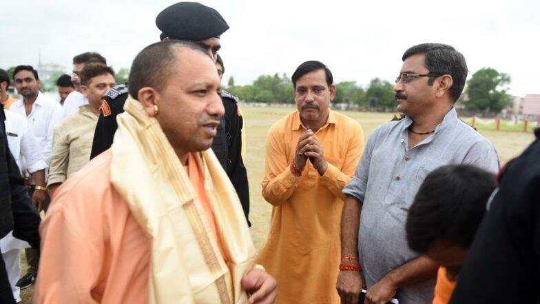 मुख्यमंत्री योगी आदित्यनाथ का नया फरमान- सभी थाने तैयार करें टॉप 10 अपराधियों की लिस्ट मुख्यमंत्री योगी आदित्यनाथ का नया फरमान- सभी थाने तैयार करें टॉप 10 अपराधियों की लिस्ट