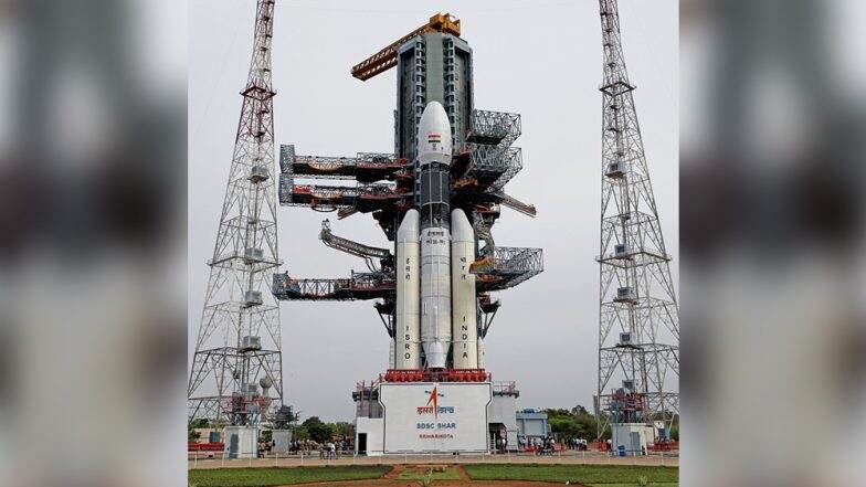 Chandrayaan-2 मिशन में इन दो महिलाओं ने निभाई है अहम भूमिका, जानें किस तरह विज्ञान के क्षेत्र में इन दोनों ने मनवाया अपना लोहा Chandrayaan-2 मिशन में इन दो महिलाओं ने निभाई है अहम भूमिका, जानें किस तरह विज्ञान के क्षेत्र में इन दोनों ने मनवाया अपना लोहा