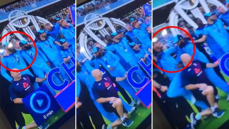 Eng vs NZ, CWC 2019: इंग्लैंड की जीत के बाद जश्न छोड़कर भागे मोईन अली और आदिल राशिद, जानिए वजह Eng vs NZ, CWC 2019: इंग्लैंड की जीत के बाद जश्न छोड़कर भागे मोईन अली और आदिल राशिद, जानिए वजह