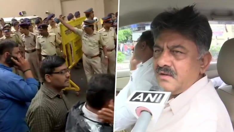 कर्नाटक के बागी विधायकों को मनाने के लिए मुंबई पहुंचे मंत्री डीके शिवकुमार, पुलिस ने होटल में नहीं दी एंट्री कर्नाटक के बागी विधायकों को मनाने के लिए मुंबई पहुंचे मंत्री डीके शिवकुमार, पुलिस ने होटल में नहीं दी एंट्री