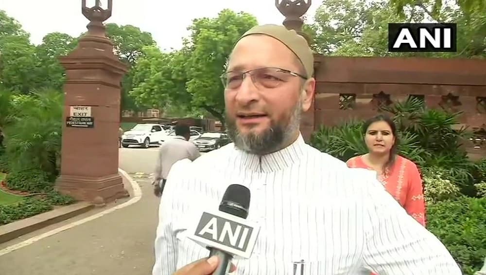तीन तलाक बिल को असदुद्दीन ओवैसी ने बताया असंवैधानिक, कहा-उम्मीद है एआईएमपीएलबी इसे सुप्रीम कोर्ट में चुनौती देगा तीन तलाक बिल को असदुद्दीन ओवैसी ने बताया असंवैधानिक, कहा-उम्मीद है एआईएमपीएलबी इसे सुप्रीम कोर्ट में चुनौती देगा
