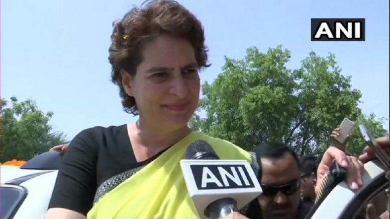 कांग्रेस महासचिव प्रियंका गांधी मोदी सरकार पर साधा निशाना, कहा- आखिर सरकार मंदी पर अपनी आंखें कब खोलेगी कांग्रेस महासचिव प्रियंका गांधी मोदी सरकार पर साधा निशाना, कहा- आखिर सरकार मंदी पर अपनी आंखें कब खोलेगी