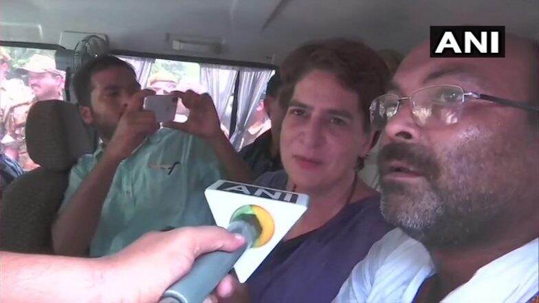 यूपी: प्रियंका गांधी के निजी सचिव संदीप सिंह पर पत्रकार से मारपीट का आरोप, मामला दर्ज यूपी: प्रियंका गांधी के निजी सचिव संदीप सिंह पर पत्रकार से मारपीट का आरोप, मामला दर्ज