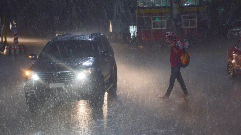Monsoon 2019: देश के इन हिस्सों में होगी मूसलाधार बारिश, पढ़े अगले 3 दिनों के मौसम का हाल Monsoon 2019: देश के इन हिस्सों में होगी मूसलाधार बारिश, पढ़े अगले 3 दिनों के मौसम का हाल