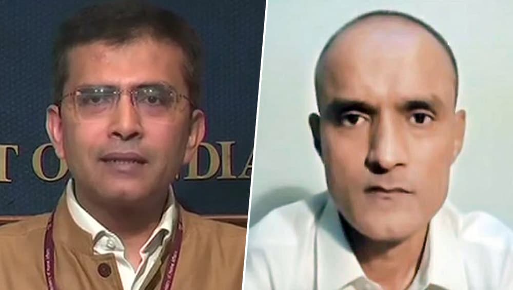 कुलभूषण जाधव मामला: ICJ के फैसले का विदेश मंत्रालय ने किया स्वागत, रवीश कुमार बोले-हम जल्द रिहाई का काम रखेंगे जारी कुलभूषण जाधव मामला: ICJ के फैसले का विदेश मंत्रालय ने किया स्वागत, रवीश कुमार बोले-हम जल्द रिहाई का काम रखेंगे जारी