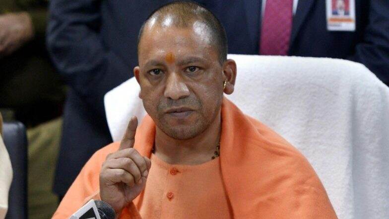 कांग्रेस की हालत बिना ड्राइवर वाली ट्रेन, बिना पायलट वाले विमान की तरह: योगी आदित्यनाथ कांग्रेस की हालत बिना ड्राइवर वाली ट्रेन, बिना पायलट वाले विमान की तरह: योगी आदित्यनाथ