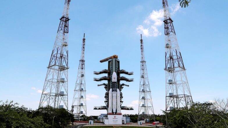 Chandrayaan-2: पृथ्वी की पहली कक्षा से सफलतापूर्वक आगे बढ़ा बाहुबली, ISRO ने दी जानकारी Chandrayaan-2: पृथ्वी की पहली कक्षा से सफलतापूर्वक आगे बढ़ा बाहुबली, ISRO ने दी जानकारी
