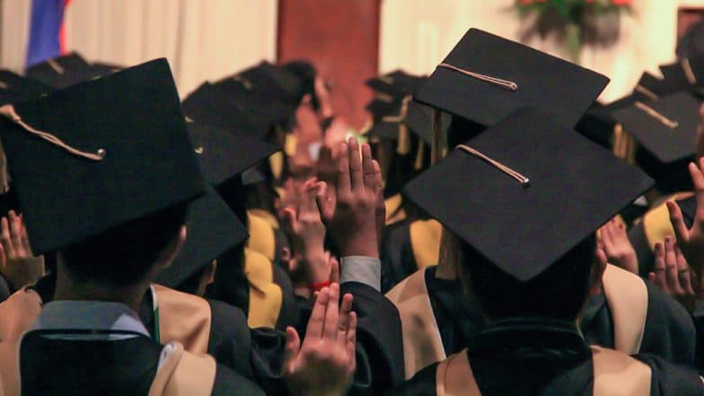 एक साथ कई डिग्री लेने का सपना हो सकता है सच, UGC ने प्लानिंग के लिए बनाई कमेटी एक साथ कई डिग्री लेने का सपना हो सकता है सच, UGC ने प्लानिंग के लिए बनाई कमेटी
