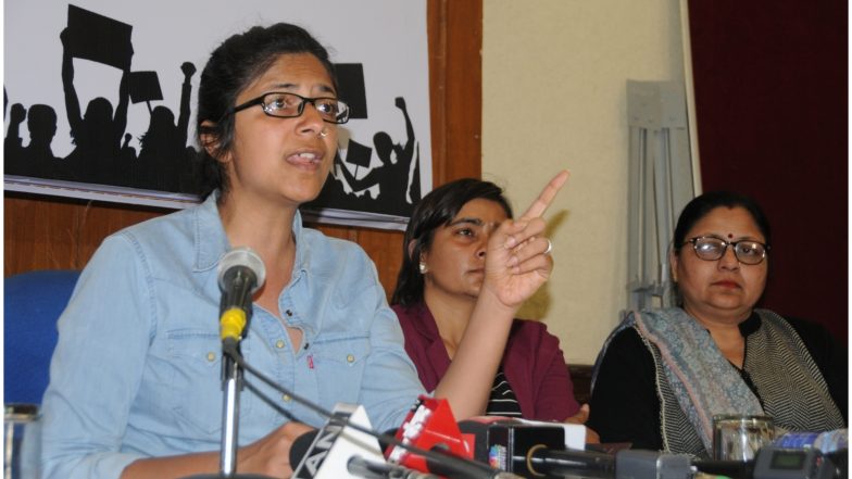 उन्नाव कार हादसा: दिल्ली महिला आयोग की अध्यक्ष स्वाती मालीवाल ने पीड़िता से की मुलाकात, कहा- पूरा देश आपके साथ