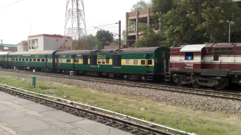 गरीब रथ ट्रेन को जल्द बंद कर सकती है मोदी सरकार, ये है वजह