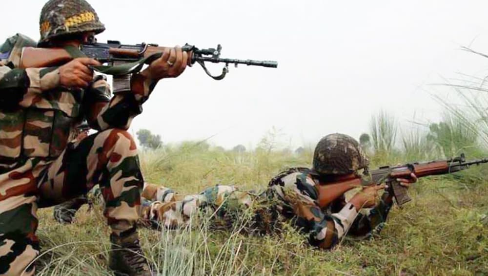 पाकिस्तान ने नियंत्रण रेखा पर गोलीबारी की, मोर्टार दागे पाकिस्तान ने नियंत्रण रेखा पर गोलीबारी की, मोर्टार दागे