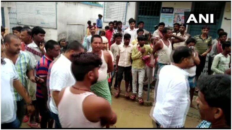 बिहार के नवादा में बड़ा हादसा, आकाशीय बिजली गिरने से 8 बच्चों की मौत बिहार के नवादा में बड़ा हादसा, आकाशीय बिजली गिरने से 8 बच्चों की मौत
