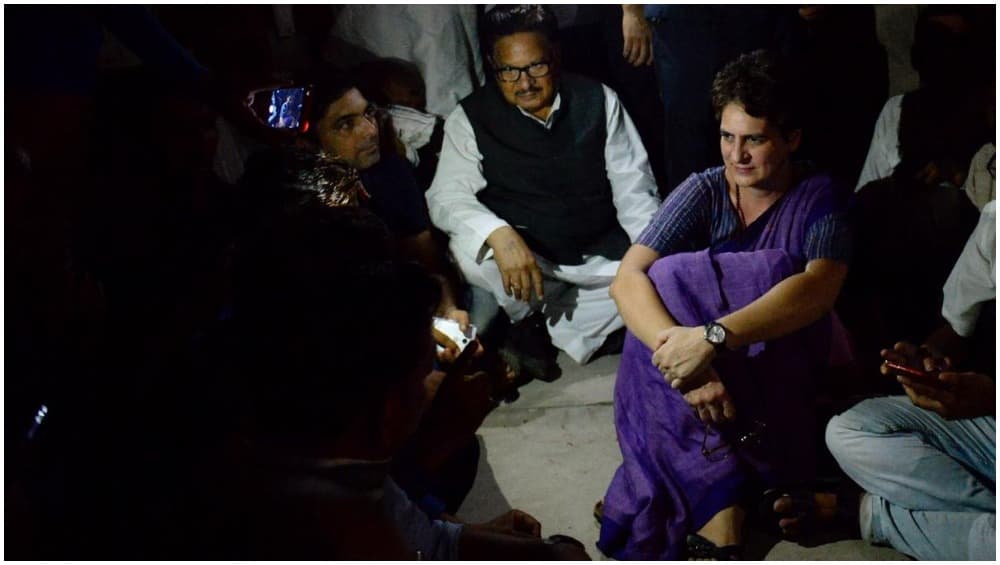 सोनभद्र नरसंहार: प्रियंका गांधी ने कहा- जमानत नहीं लूंगी, जेल जाने को तैयार हूं सोनभद्र नरसंहार: प्रियंका गांधी ने कहा- जमानत नहीं लूंगी, जेल जाने को तैयार हूं