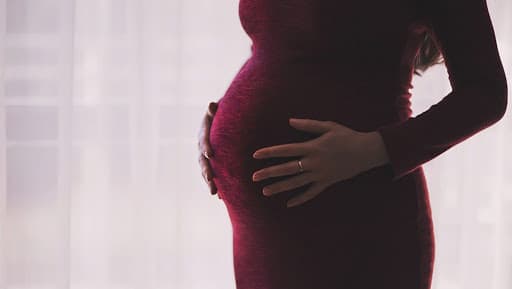 मध्यप्रदेश में डिलीवरी के लिए गई महिला के साथ नर्स ने की बदतमीजी, थप्पड़ मारकर कहा- 'इतना क्यों खाया कि बच्चे का वजन बढ़ गया मध्यप्रदेश में डिलीवरी के लिए गई महिला के साथ नर्स ने की बदतमीजी, थप्पड़ मारकर कहा- 'इतना क्यों खाया कि बच्चे का वजन बढ़ गया
