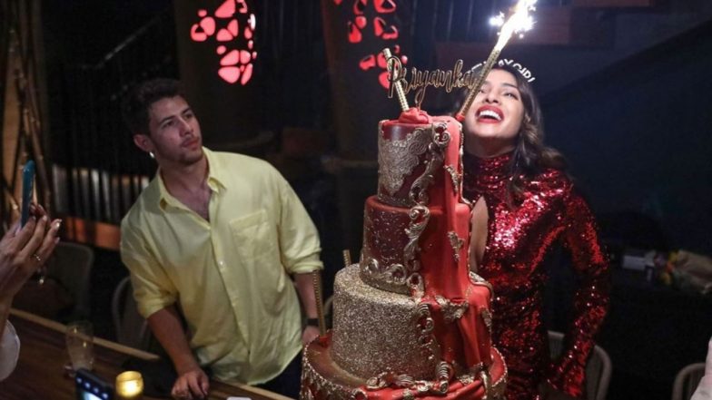 प्रियंका चोपड़ा ने अपने 37वें जन्मदिन पर काटा इतने लाख रुपए का केक, कीमत जानकार दंग रह जाएंगे आप