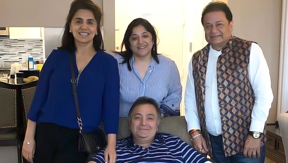 न्यूयॉर्क में ऋषि कपूर से मिले अनूप जलोटा न्यूयॉर्क में ऋषि कपूर से मिले अनूप जलोटा