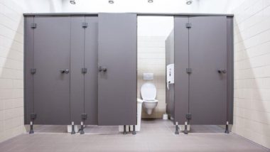 रिसर्च में हुआ खुलासा देश के 15 प्रतिशत अदालत परिसरों में महिला शौचालय नहीं
