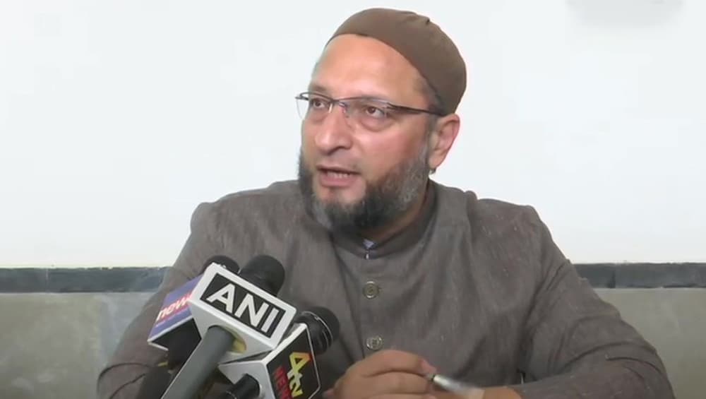 महाराष्ट्र में जारी सियासी खींचतान पर असदुद्दीन ओवैसी का तंज, कहा- ये 50-50 क्या है, नया बिस्किट है? महाराष्ट्र में जारी सियासी खींचतान पर असदुद्दीन ओवैसी का तंज, कहा- ये 50-50 क्या है, नया बिस्किट है?