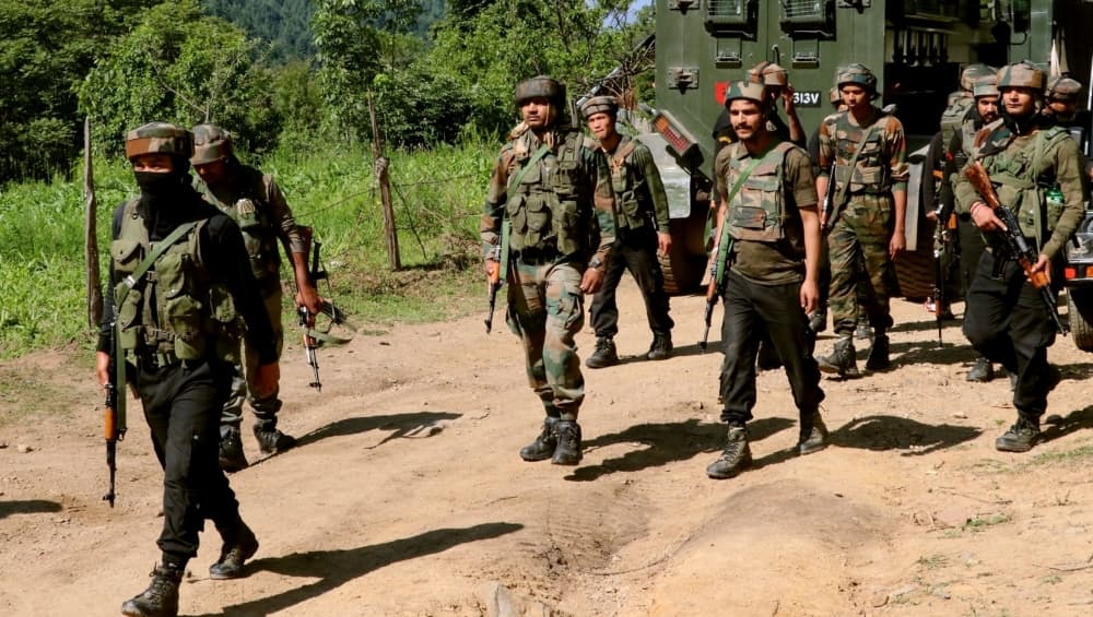 कश्मीर: अवंतीपोरा एनकाउंटर में 3 आतंकी ढेर, जैश-ए-मोहम्मद का टॉप कमांडर यासिर भी शामिल कश्मीर: अवंतीपोरा एनकाउंटर में 3 आतंकी ढेर, जैश-ए-मोहम्मद का टॉप कमांडर यासिर भी शामिल