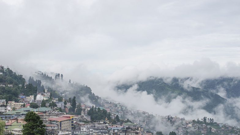 जम्मू-कश्मीर के बाद दार्जिलिंग से भी उठी केंद्र शासित प्रदेश की मांग, पश्चिम बंगाल से होना चाहते हैं अलग