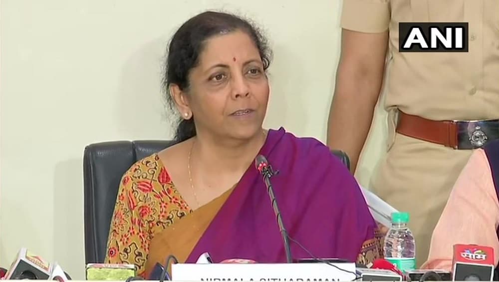 देश में मंदी को लेकर वित्त मंत्री निर्मला सीतारमण के घर के बाहर भारतीय युवक कांग्रेस ने किया प्रदर्शन, देखें वीडियो देश में मंदी को लेकर वित्त मंत्री निर्मला सीतारमण के घर के बाहर भारतीय युवक कांग्रेस ने किया प्रदर्शन, देखें वीडियो