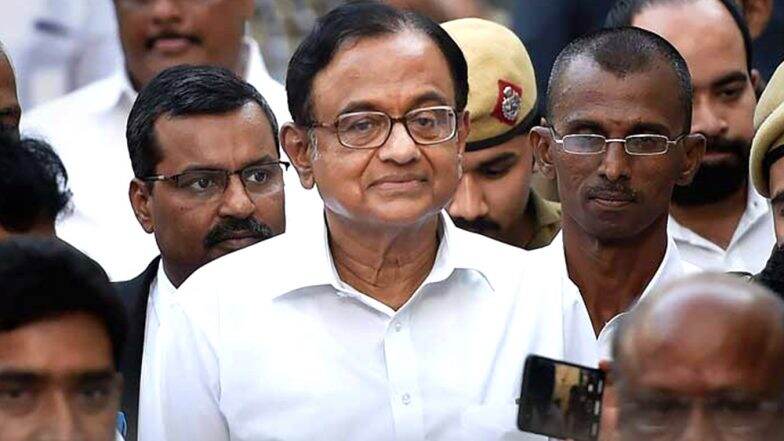 INX मीडिया मामला: अदालत ने पूर्व वित्त मंत्री पी चिदंबरम की जमानत याचिका पर सीबीआई से मांगा जवाब INX मीडिया मामला: अदालत ने पूर्व वित्त मंत्री पी चिदंबरम की जमानत याचिका पर सीबीआई से मांगा जवाब