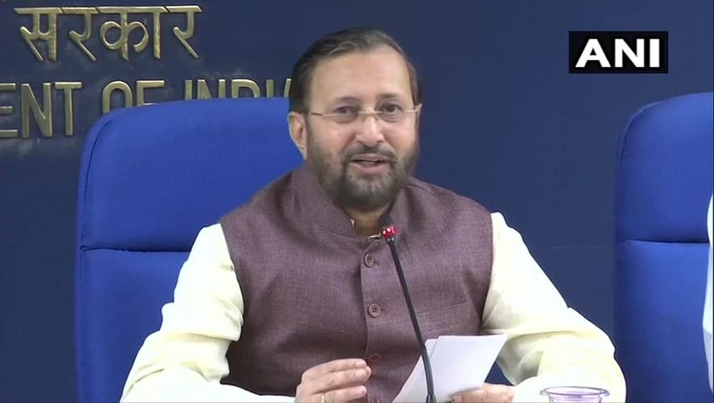 पाकिस्तान के साथ युद्ध की कोई आशंका नहीं, वह बेचैन है: केंद्रीय मंत्री पाकिस्तान के साथ युद्ध की कोई आशंका नहीं, वह बेचैन है: केंद्रीय मंत्री