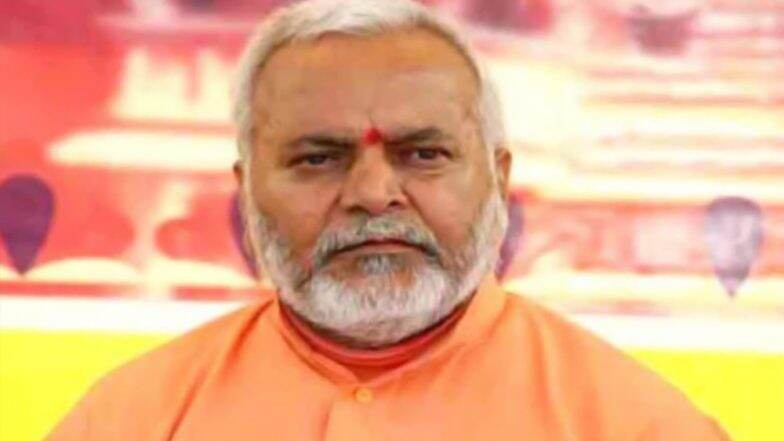 विवादित पूर्व केंद्रीय गृह राज्यमंत्री स्वामी चिन्मयानंद से नहीं हुई पूछताछ, सवाल के घेरे में शिकायतकर्ता छात्रा विवादित पूर्व केंद्रीय गृह राज्यमंत्री स्वामी चिन्मयानंद से नहीं हुई पूछताछ, सवाल के घेरे में शिकायतकर्ता छात्रा