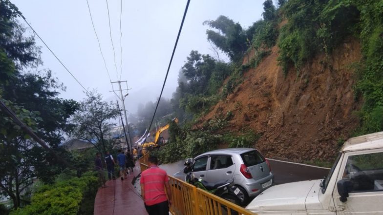 केरल के कवलप्परा गांव में तूफानी बारिश के बाद भूस्खलन, 65 लापता, बचाव अभियान प्रभावित
