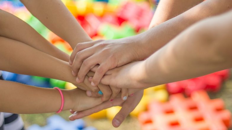 Friendship Day 2019: जीवन में अच्छे दोस्तों का होना है बेहद जरूरी, जानें इसके 5 जबरदस्त फायदे