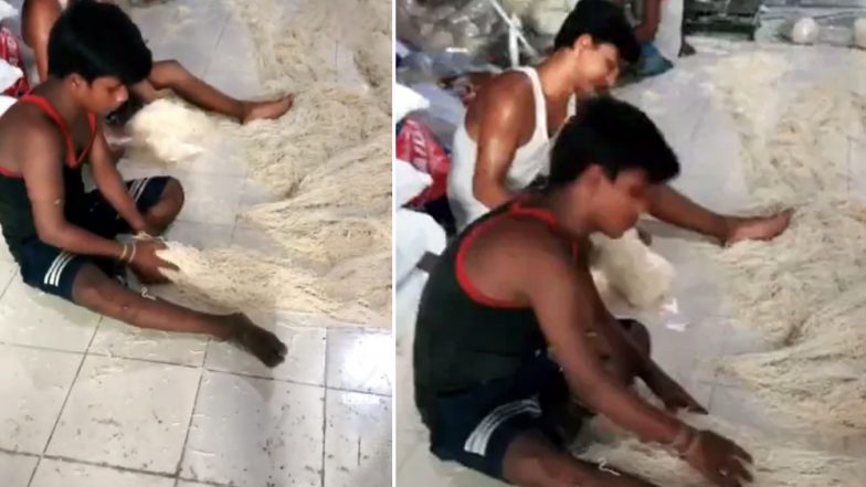 नूडल्स की पैकिंग देखकर आप छोड़ देंगे इसे खाना, देखें वायरल वीडियो