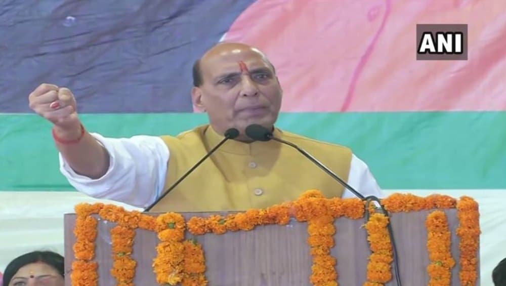 रक्षा मंत्री राजनाथ सिंह ने पाकिस्तान को दी चेतावनी, कहा- आतंकवाद को नहीं रोका तो टुकड़े-टुकड़े होने से कोई नहीं रोक सकता रक्षा मंत्री राजनाथ सिंह ने पाकिस्तान को दी चेतावनी, कहा- आतंकवाद को नहीं रोका तो टुकड़े-टुकड़े होने से कोई नहीं रोक सकता