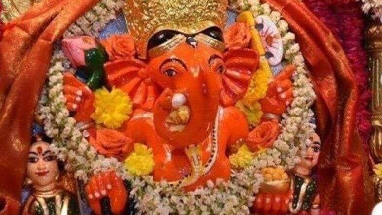 Maghi Ganesh Jayanti 2020: рд╕рдмрд╕реЗ рдкрд╣рд▓реЗ рдЗрд╕ рд░реВрдк рдореЗрдВ рд╣реБрдЖ рдерд╛ рдЧрдгрдкрддрд┐ рдХрд╛ рдкреНрд░рд╛рдХрдЯреНрдп, рд╕рд┐рджреНрдзрд┐рд╡рд┐рдирд╛рдпрдХ рдордВрджрд┐рд░ рдореЗрдВ рдорд╛рдШреА рдЧрдгреЗрд╢ рдЬрдпрдВрддреА рдкрд░ рд╣реЛрддрд╛ рд╣реИ рд╡рд┐рд╢реЗрд╖ рдорд╣реЛрддреНрд╕рд╡