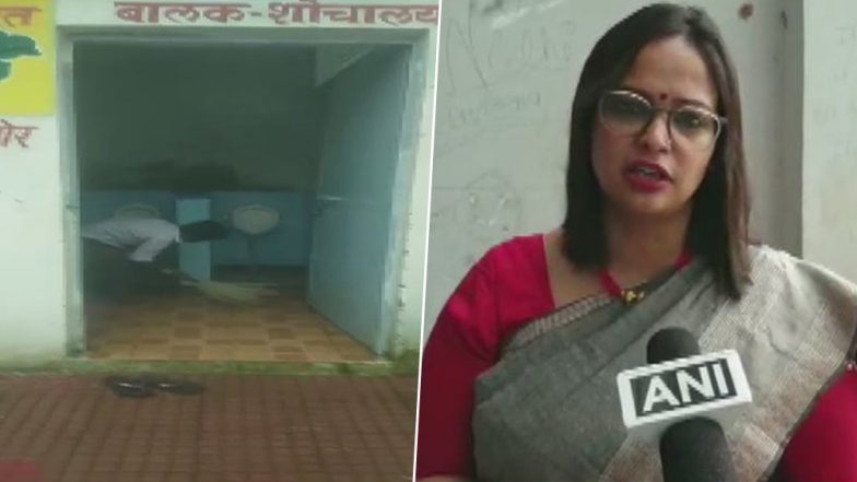 मध्यप्रदेश: खंडवा के एक स्कूल में चौथी कक्षा के बच्चों से साफ कराया गया शौचालय, वीडियो वायरल