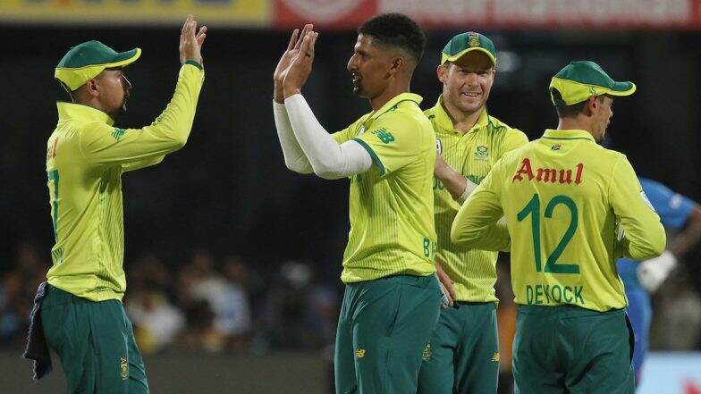 IND vs SA 3rd T20I: अफ्रीकी गेंदबाजी के सामने भारतीय बल्लेबाजी हुई फेल, अफ्रीका को मिला जीत के लिए 135 रन का लक्ष्य IND vs SA 3rd T20I: अफ्रीकी गेंदबाजी के सामने भारतीय बल्लेबाजी हुई फेल, अफ्रीका को मिला जीत के लिए 135 रन का लक्ष्य