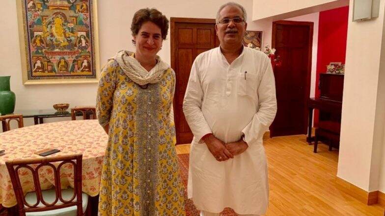 कांग्रेस महासचिव प्रियंका गांधी वाड्रा ने छत्तीसगढ़ के सीएम भूपेश बघेल से की मुलाकात कांग्रेस महासचिव प्रियंका गांधी वाड्रा ने छत्तीसगढ़ के सीएम भूपेश बघेल से की मुलाकात