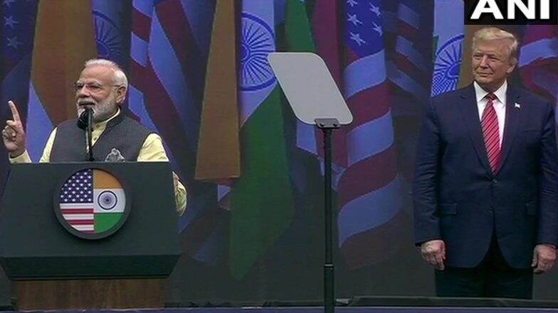 Howdy Modi: पीएम मोदी ने नाम लिए बगैर पाकिस्तान पर साधा निशाना, कहा- आतंक पर निर्णायक लड़ाई का वक्त, डोनाल्ड ट्रंप पूरी तरह साथ Howdy Modi: पीएम मोदी ने नाम लिए बगैर पाकिस्तान पर साधा निशाना, कहा- आतंक पर निर्णायक लड़ाई का वक्त, डोनाल्ड ट्रंप पूरी तरह साथ