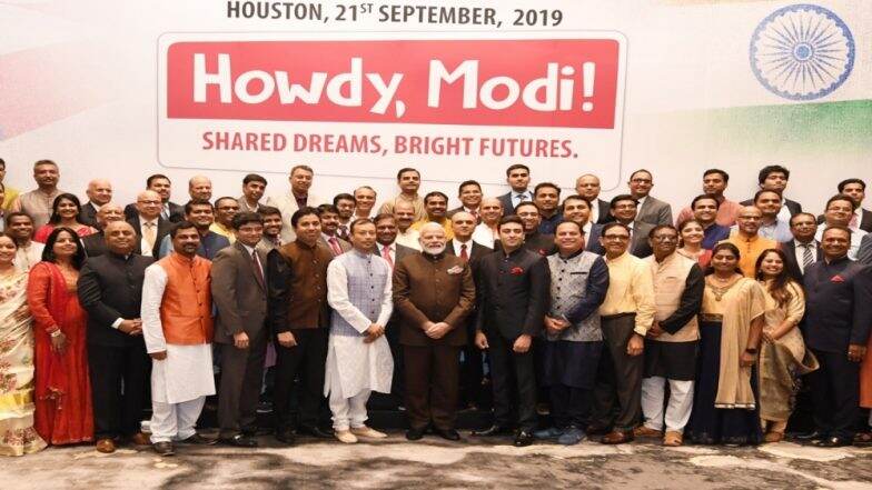 'हाउडी मोदी' में राष्ट्रगान गाएगा भारतीय मूल का किशोर स्पर्श शाह, प्रधानमंत्री नरेंद्र मोदी से मिलने के लिए लोगों में बढ़ा उत्साह 'हाउडी मोदी' में राष्ट्रगान गाएगा भारतीय मूल का किशोर स्पर्श शाह, प्रधानमंत्री नरेंद्र मोदी से मिलने के लिए लोगों में बढ़ा उत्साह
